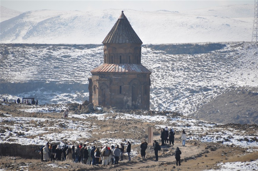 Dünya Kenti Ani'ye Turist Akını