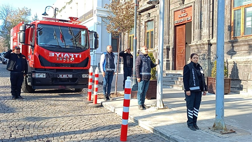 Kars, Büyük Önder Atatürk'ü andı