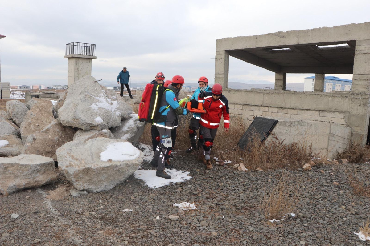 Kars'ta Deprem Tatbikatı Gerçekleştirildi