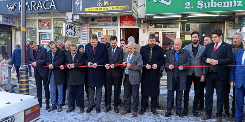 Yeniden Refah Partisi Kars İl Başkanlığı Yeni Binasına Kavuştu