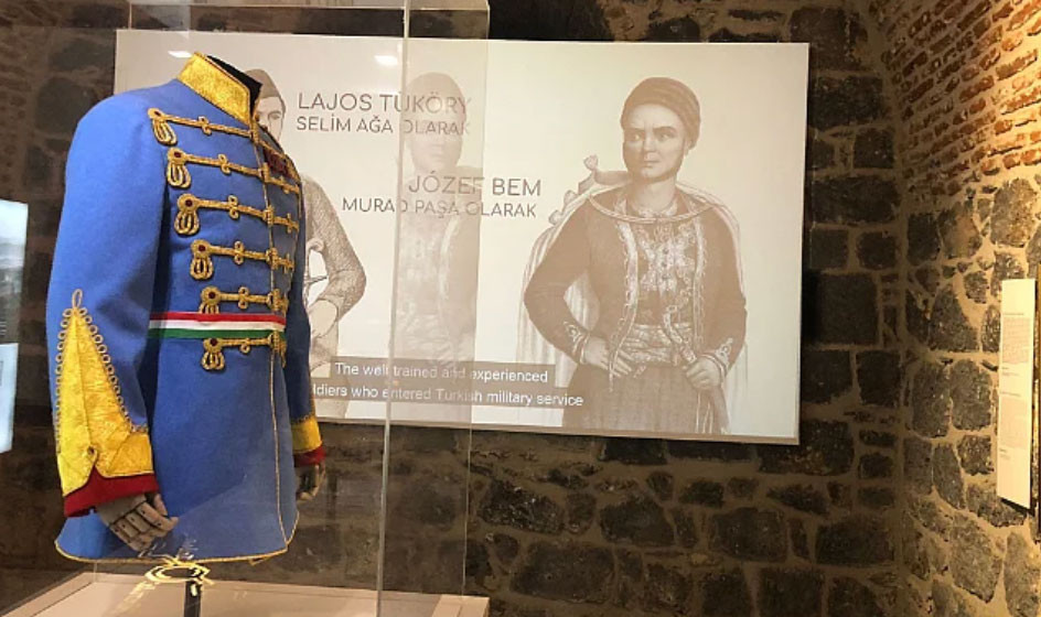 Kars'ın Macar kahramanları Harp Tarihi Müzesi'nde