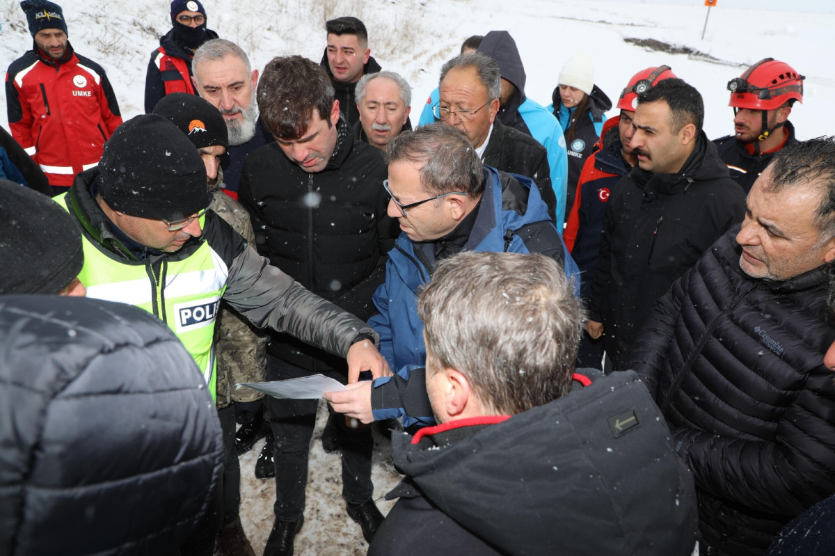 Vali Polat kaza yerinde inceleme bulundu